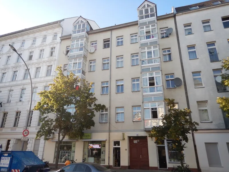 Solide Altbauwohnung — photo 1